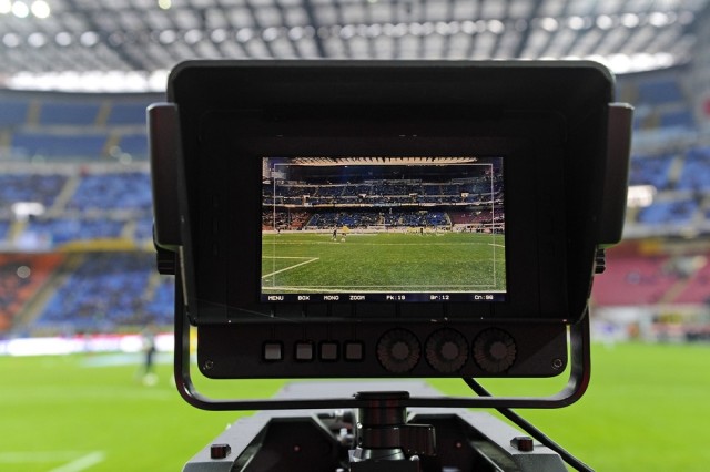 Come vengono distribuiti diritti tv calcio Europa