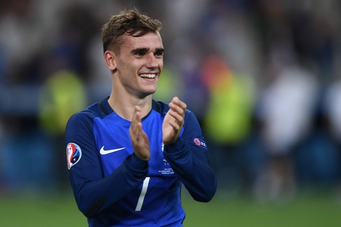 griezmann doppiatore superman lego batman