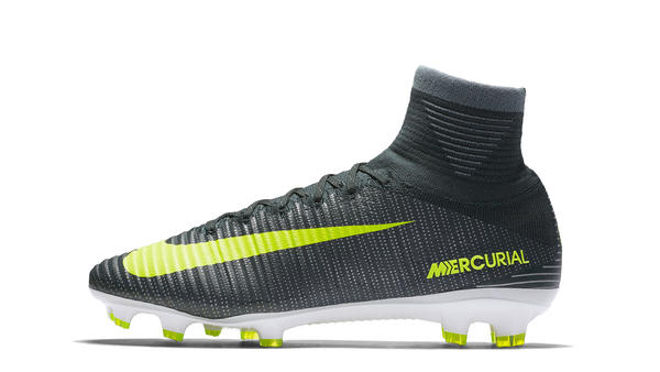 cristiano ronaldo rinnovo nike