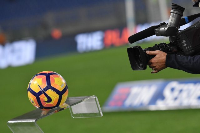 quanto costa vedere il calcio in tv