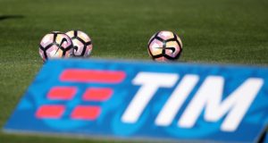 Il logo TIM sui campi della Serie A (Insidefoto.com)