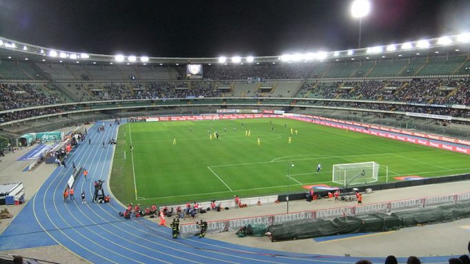 Lo Stadio Bentegodi di Verona (foto: El passs on the Italian Wikipedia)