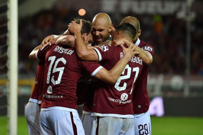 Torino maglia speciale medici infermieri