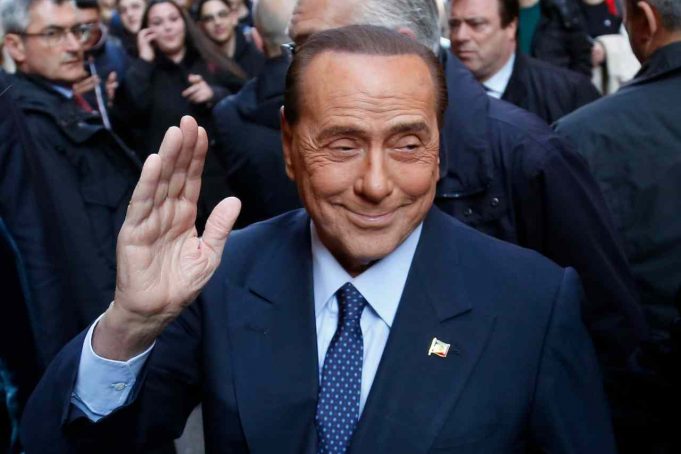 Berlusconi nuova holding