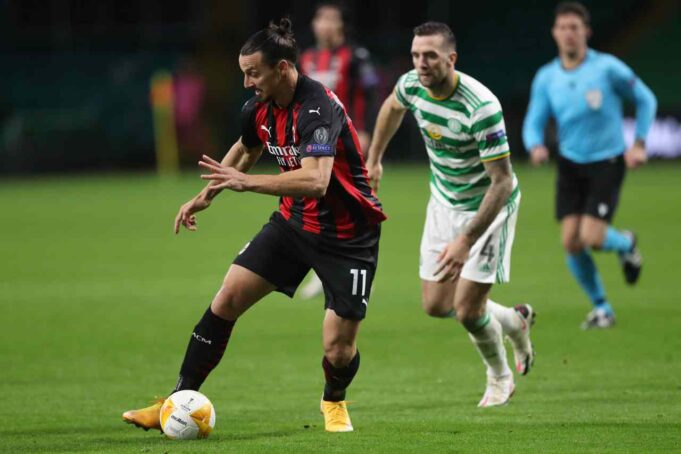 Zlatan Ibrahimovic in azione contro Il Celtic in Europa League