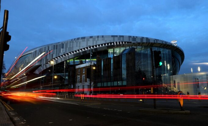 Tottenham stadio vaccino