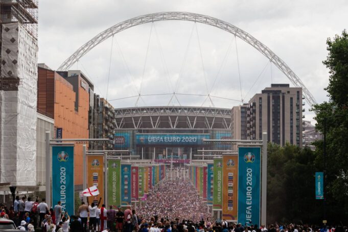 Wembley tifosi senza biglietto